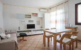 Welcomely - Sunny House